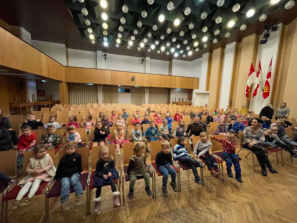 Divadelní představení v NKC O Sněhurce