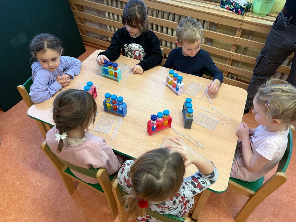 Vědecké laborky Žabičky